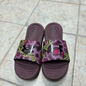 Under Armour slides. In good used condition